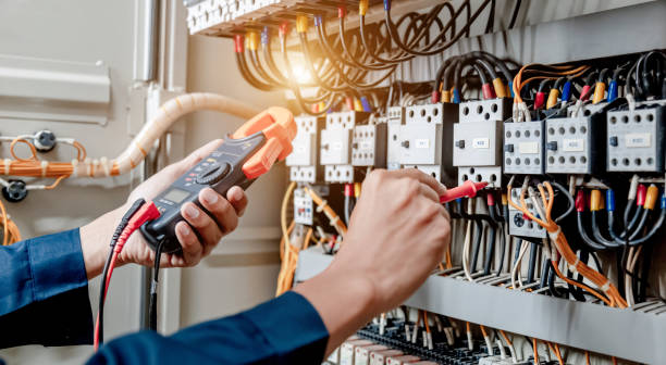 Best Electrical Contractors for Businesses  in Forest Lake, IL